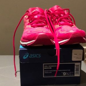 New Asics gel nimbus 20 Bright Rose